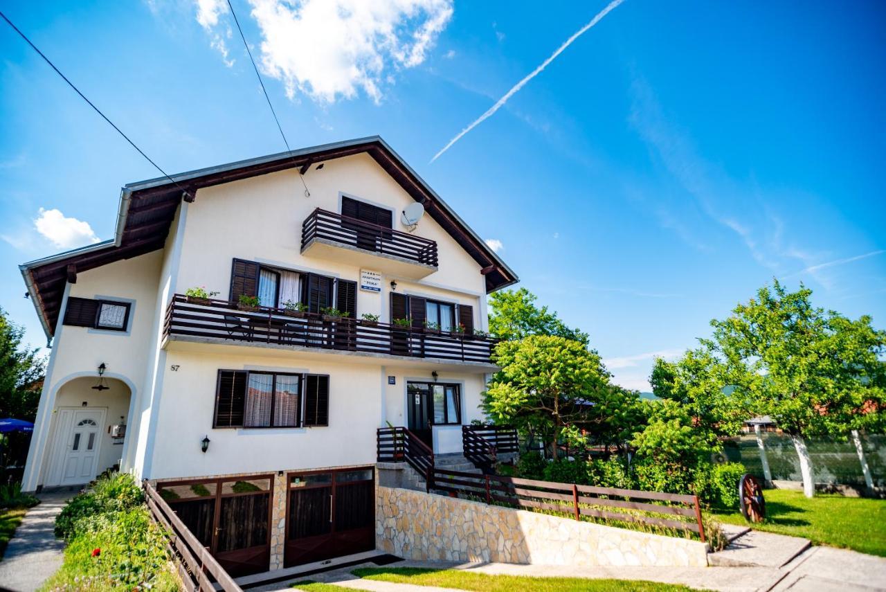 Apartments Fuma Otočac Екстериор снимка