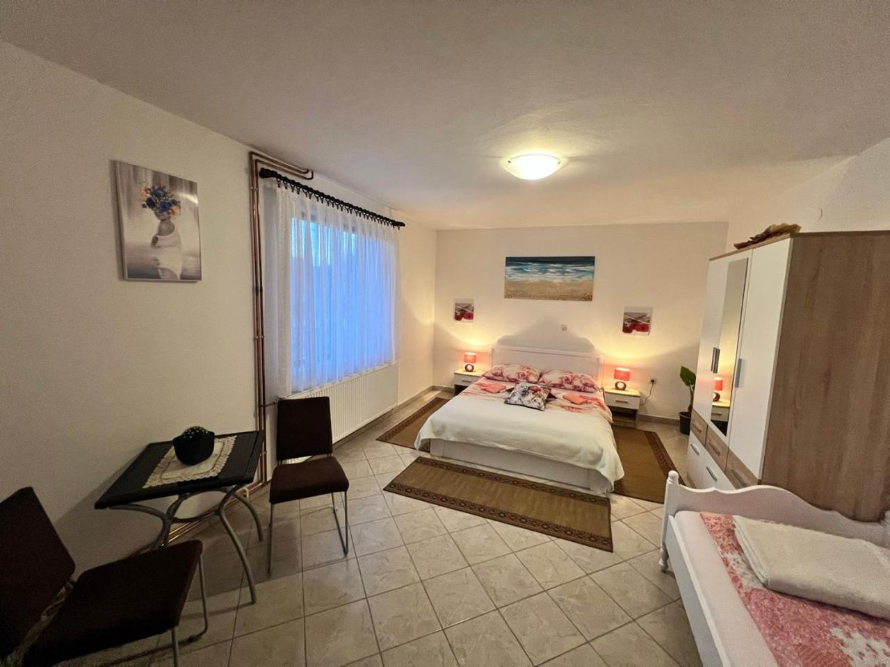 Apartments Fuma Otočac Екстериор снимка