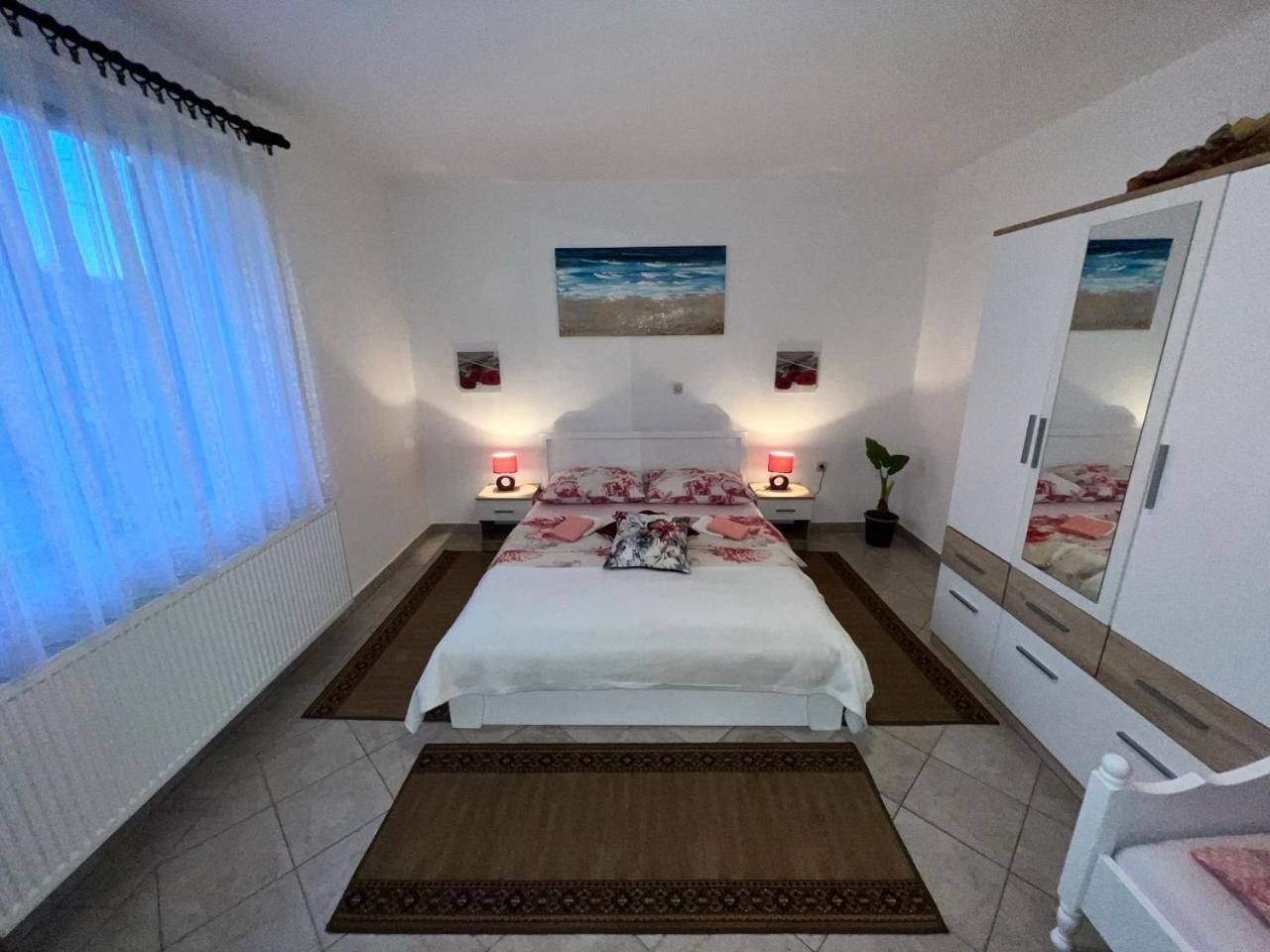 Apartments Fuma Otočac Екстериор снимка